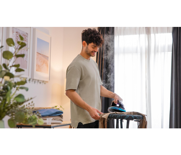 Cecotec ŻELAZKO CECOTEC FAST&FURIOUS 6060 ULTRA [#] - 1376829 - zdjęcie 2